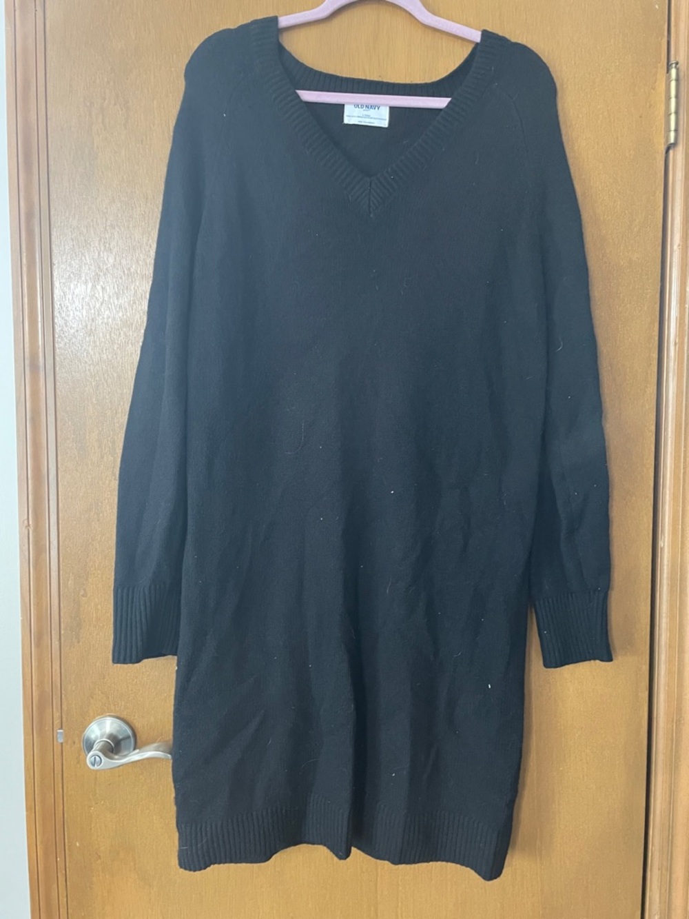 Old Navy Women’s Black V-Neck Pullover Sweater Dress